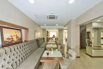 איסטמבול La Garden Hotel לינה וארוחת בוקר